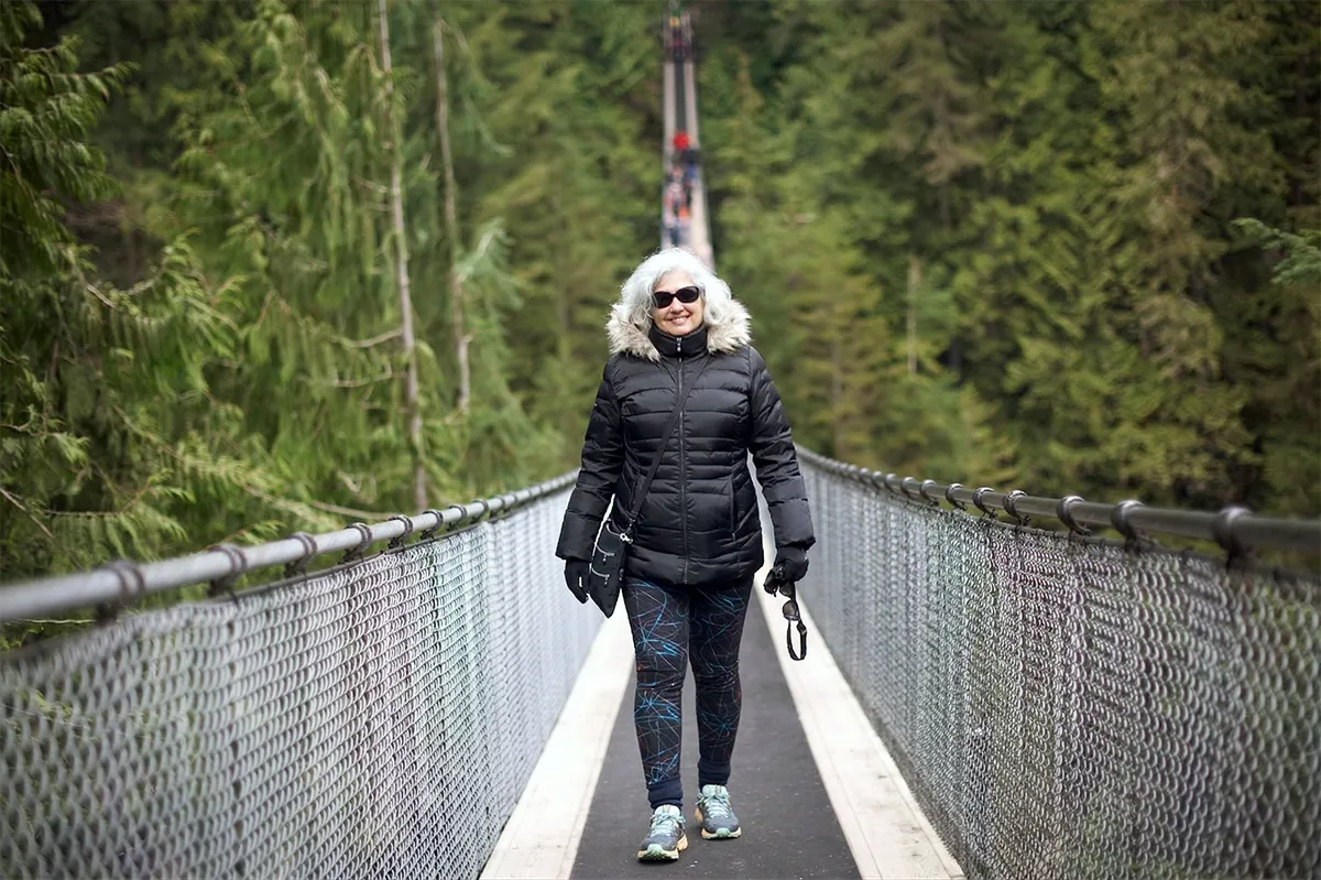 Capilano Suspension Bridge: Vale o Hype (e o Preço)? Nossa Experiência em Abril