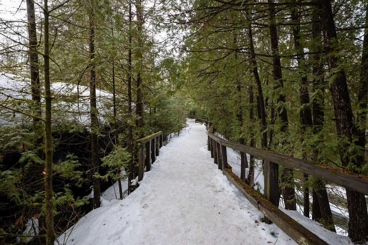 O Castelo da Elsa no Quebec? Conheça a Mur de Glace no Parc naturel régional de Portneuf 3