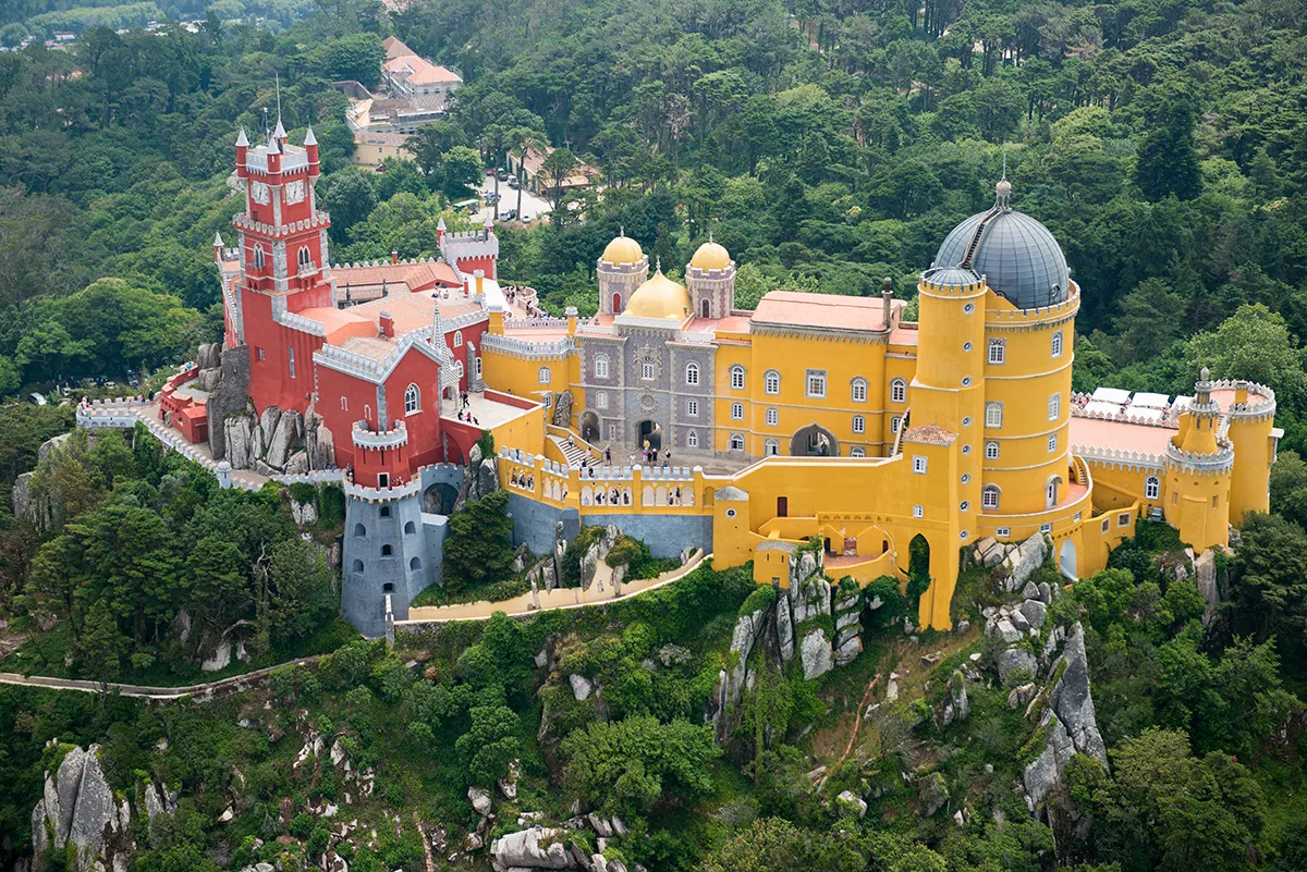 Sintra além do Instagram: O que ninguém te conta sobre o Palácio da Pena