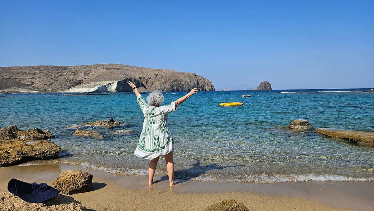 Praia na península de Pollonia (3 minutos de nosso hotel)