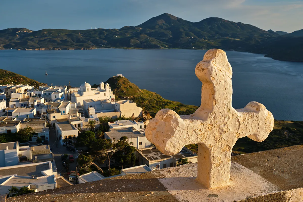 Plaka é a capital de Milos