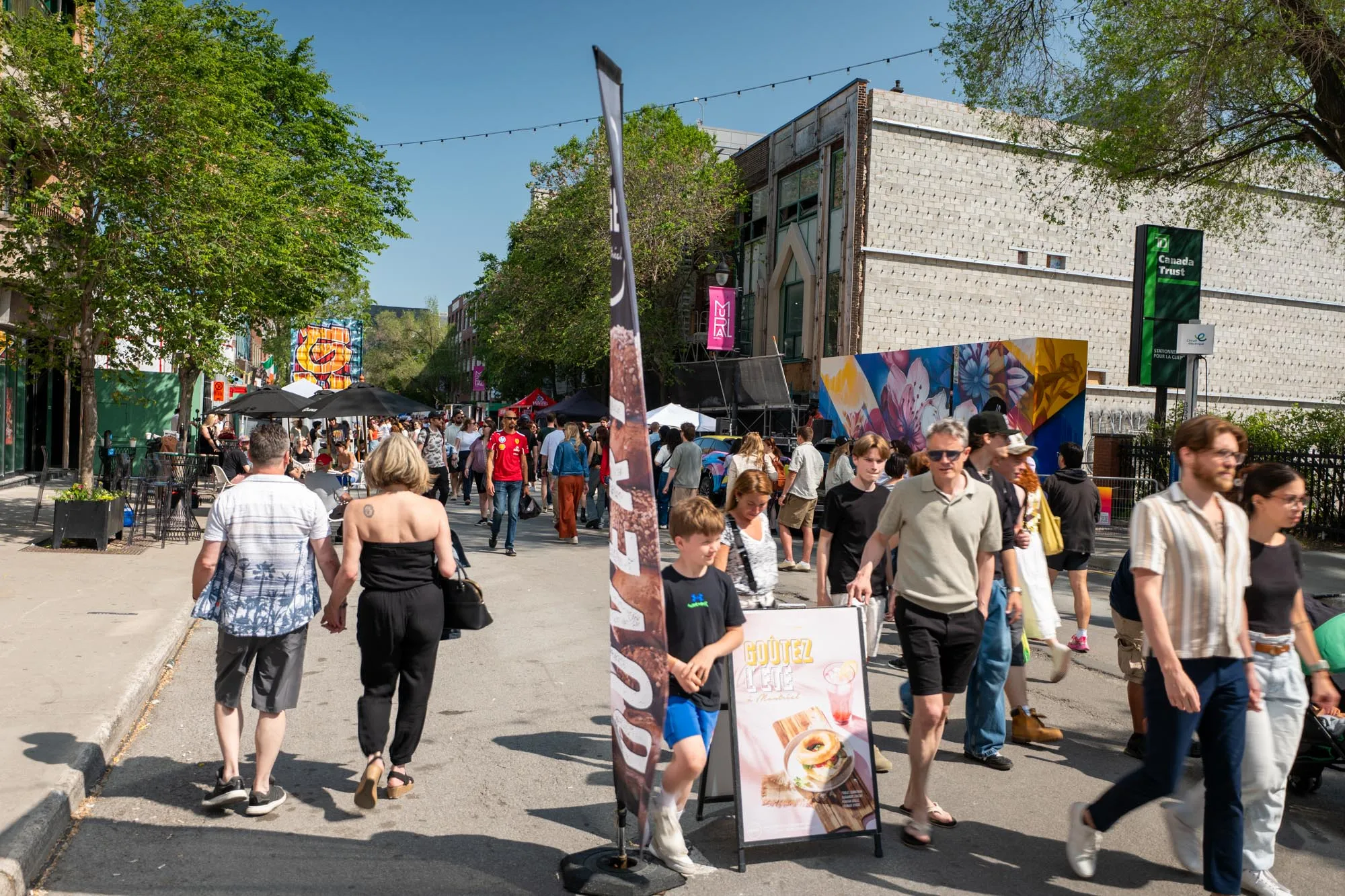 Festival MURAL Montreal: Guia de Arte Urbana de Graça